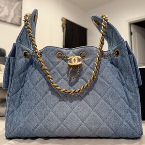 ✖️SOLD✖️BNWB 25c Chanel Small Light Blue Denim Hobo 25 Bag With Gold Hardware